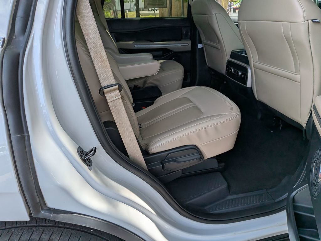 Used 2024 Ford Expedition Limited RWD image 30