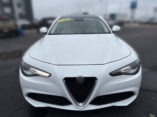 Used 2017 Alfa Romeo Giulia Ti w/ TI Lusso Light Wood Package AWD/4WD image 8