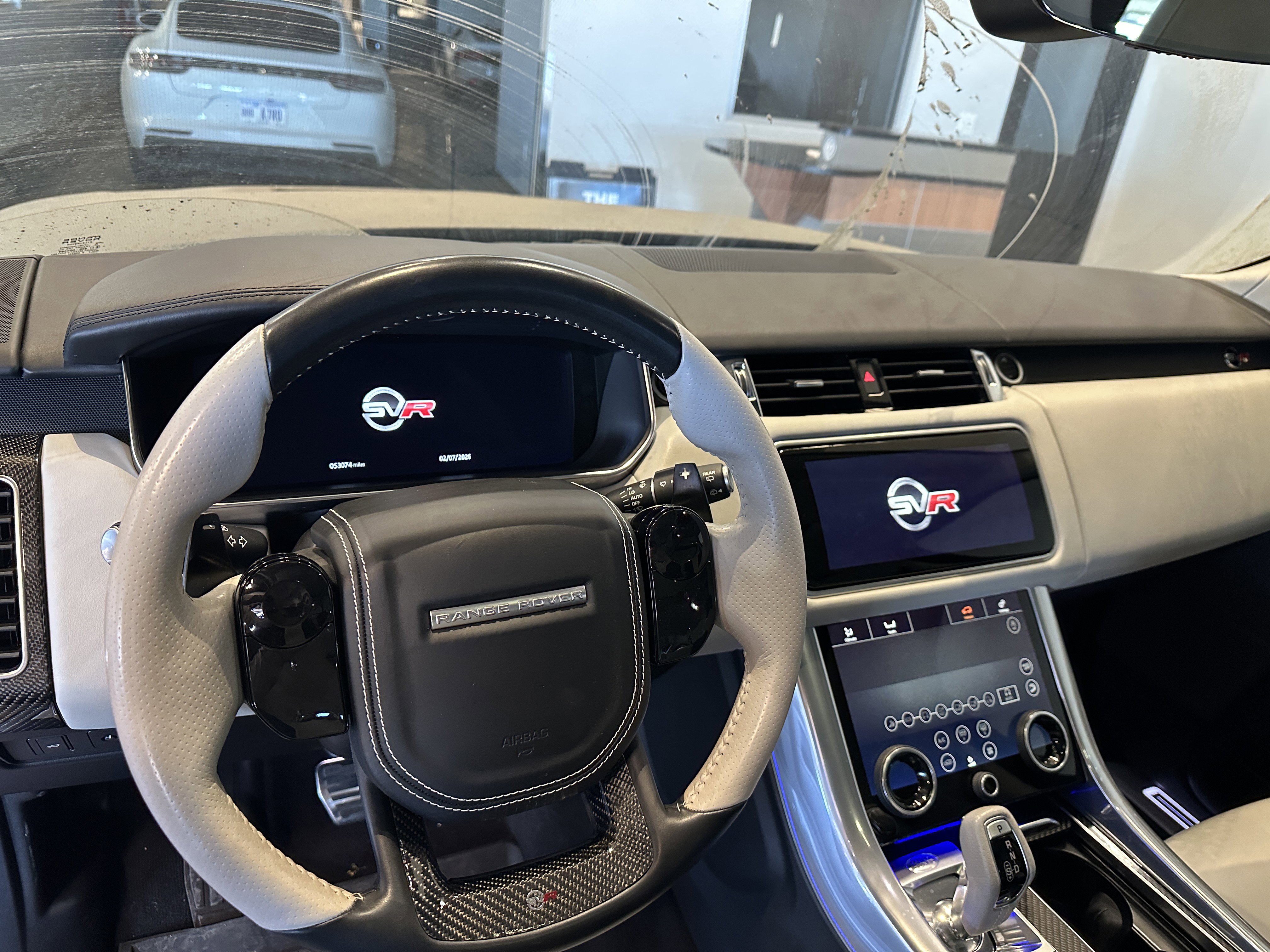 Used 2022 Land Rover Range Rover Sport SVR image 3