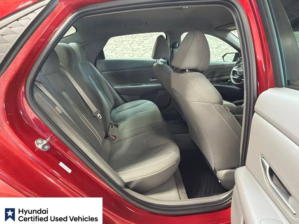 Used 2025 Hyundai Elantra Sport FWD image 15