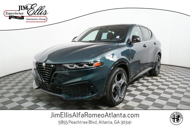 New 2026 Alfa Romeo Tonale w/ Black Premium Package image 1