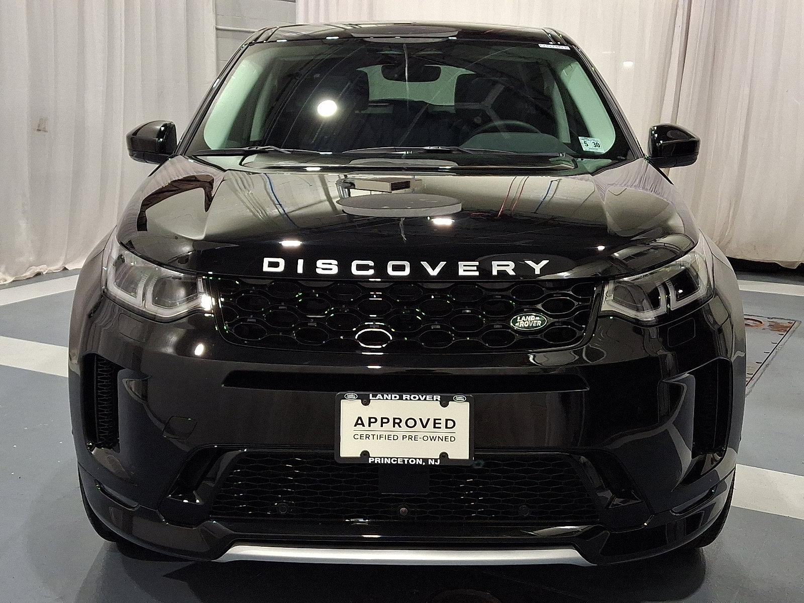 Certified 2025 Land Rover Discovery Sport S image 7