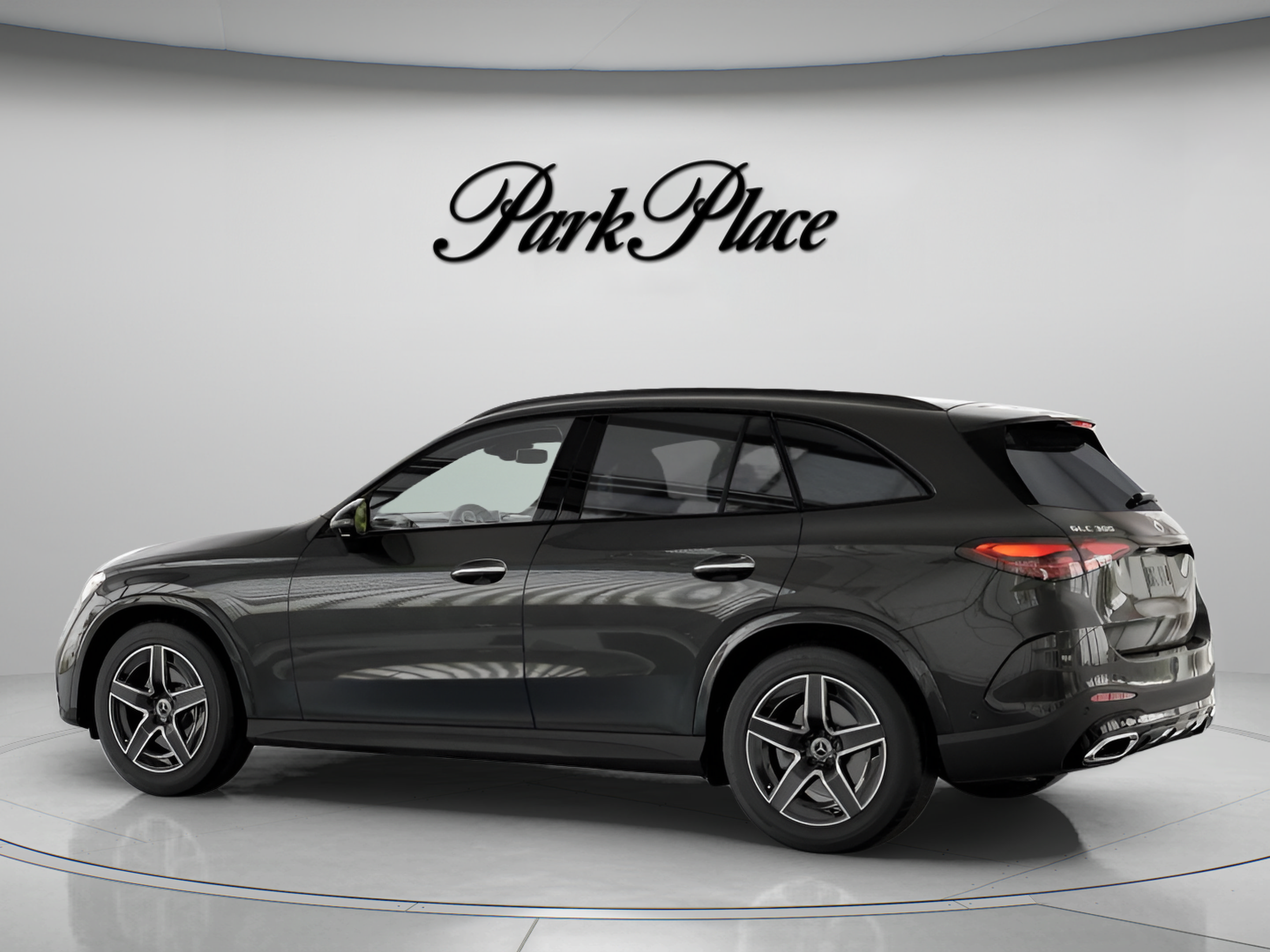 Used 2026 Mercedes-Benz GLC 300 image 11