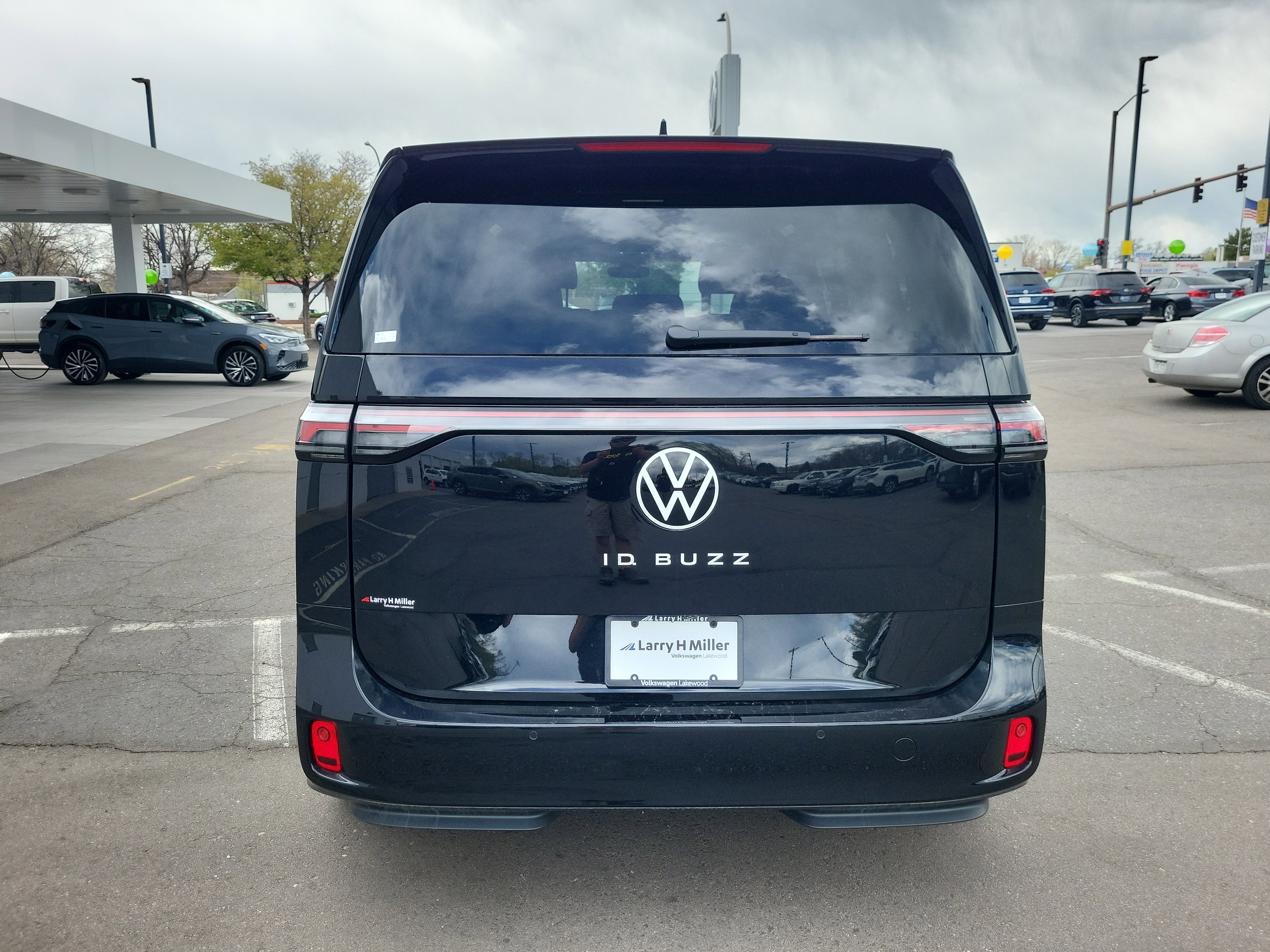 New 2025 Volkswagen ID. Buzz Pro S image 5
