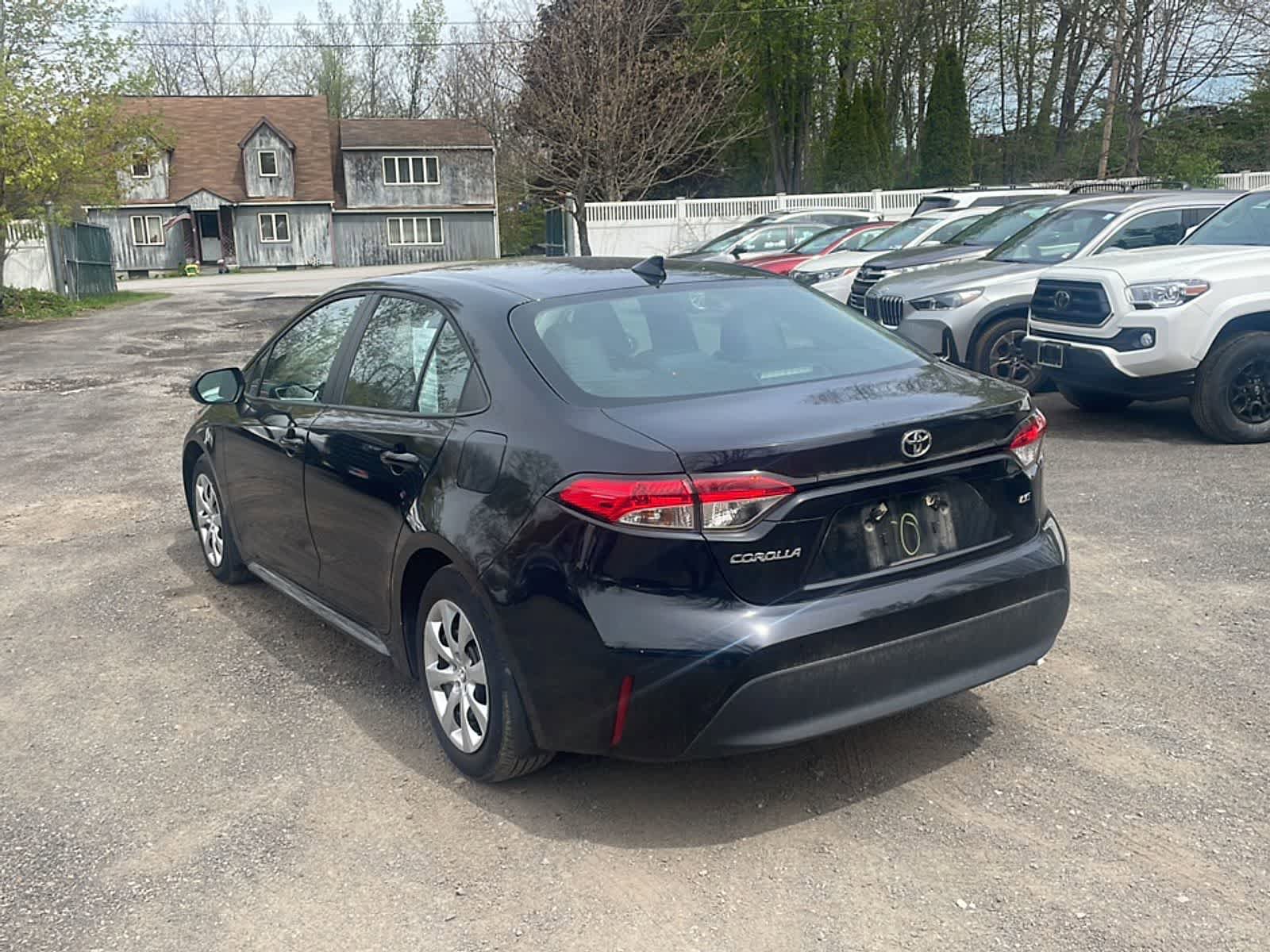 Used 2023 Toyota Corolla LE FWD image 6