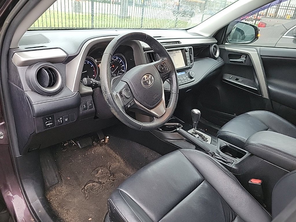 Used 2016 Toyota RAV4 Limited w/ Advanced Technology Package AWD/4WD image 7