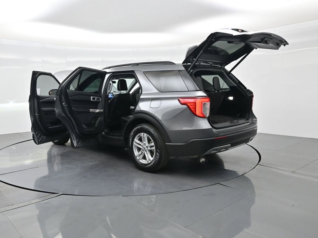 Used 2022 Ford Explorer XLT w/ Equipment Group 202A image 43