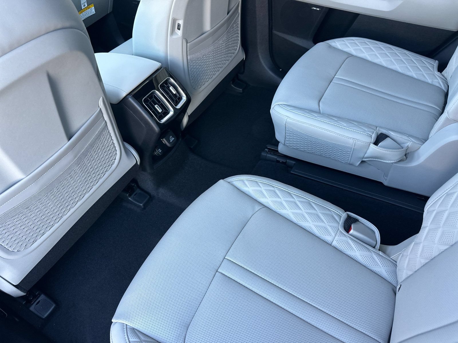 New 2026 Kia Sorento SX Prestige AWD/4WD image 12