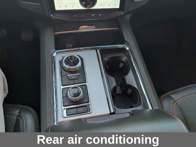 Used 2022 Ford Expedition Timberline image 5