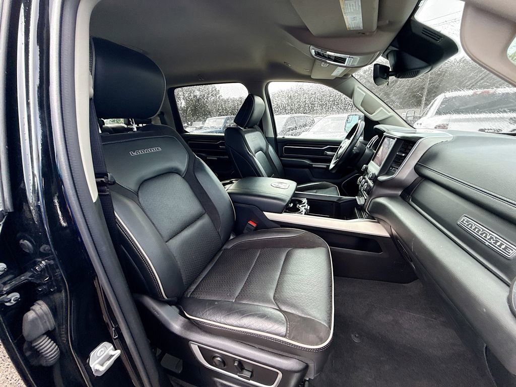 Used 2022 RAM 1500 Laramie AWD/4WD image 29