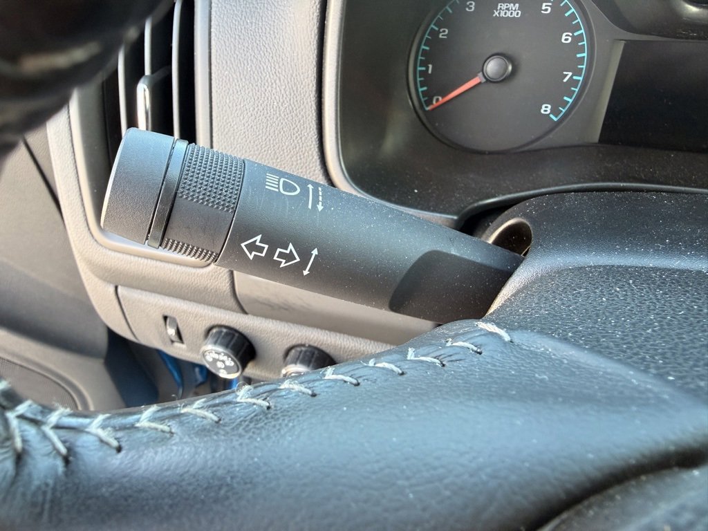 Used 2021 Chevrolet Colorado LT w/ Safety Package image 32