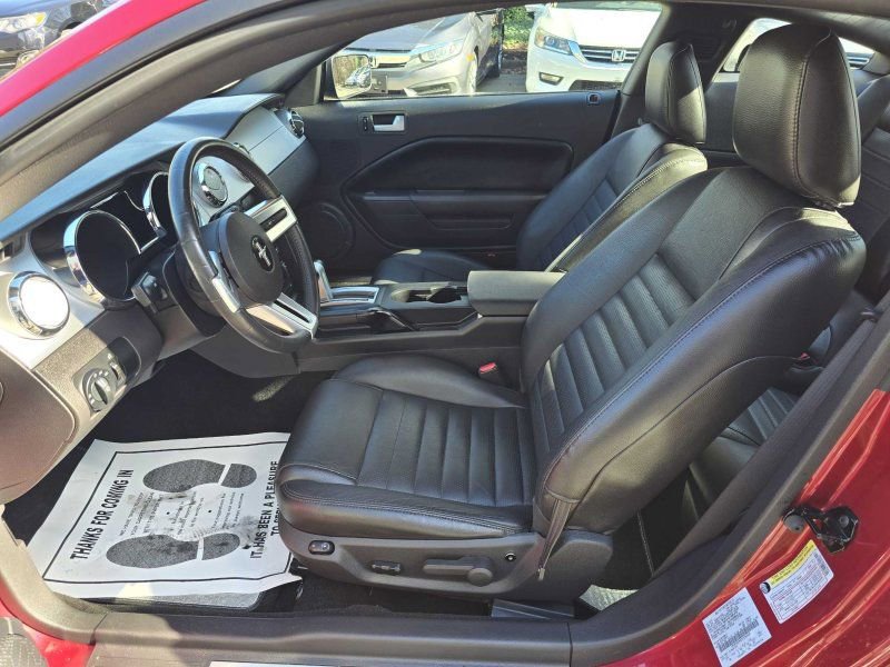 Used 2005 Ford Mustang GT Premium image 15