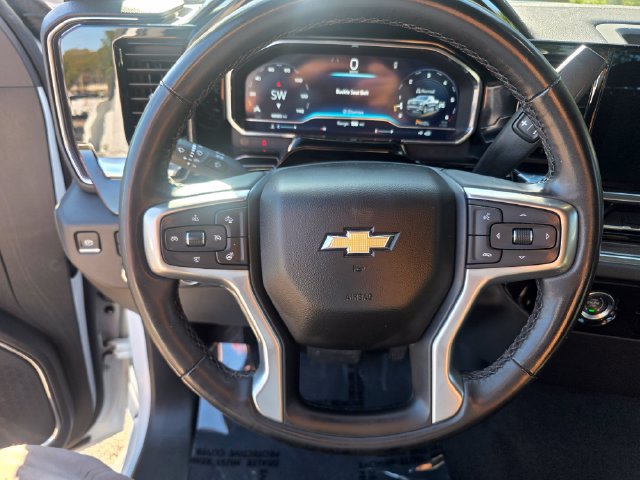 Used 2023 Chevrolet Silverado 1500 LT AWD/4WD image 26