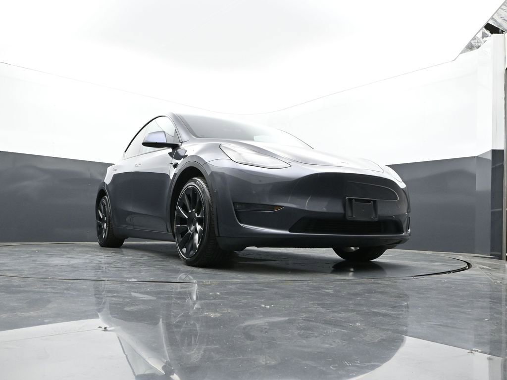 Used 2021 Tesla Model Y Long Range AWD/4WD image 27