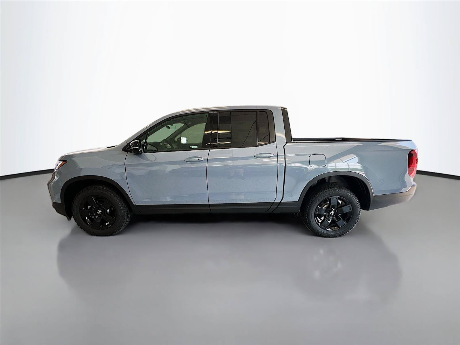 New 2026 Honda Ridgeline Black Edition image 8