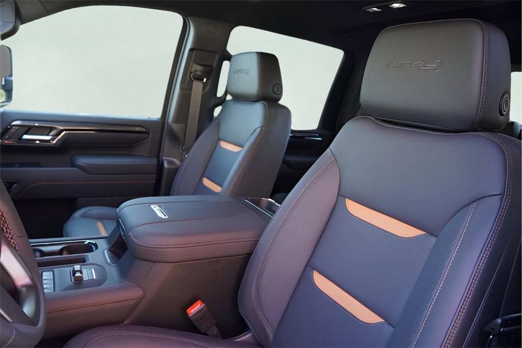 New 2026 GMC Sierra 2500 AT4 w/ AT4 Premium Plus Package image 8