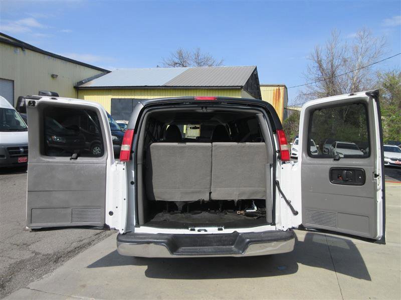 Used 2013 Chevrolet Express 3500 LT w/ LT Preferred Equipment Group RWD image 5
