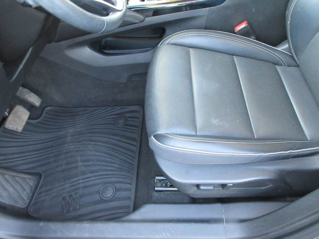 Used 2023 Buick Envision Essence AWD/4WD image 20