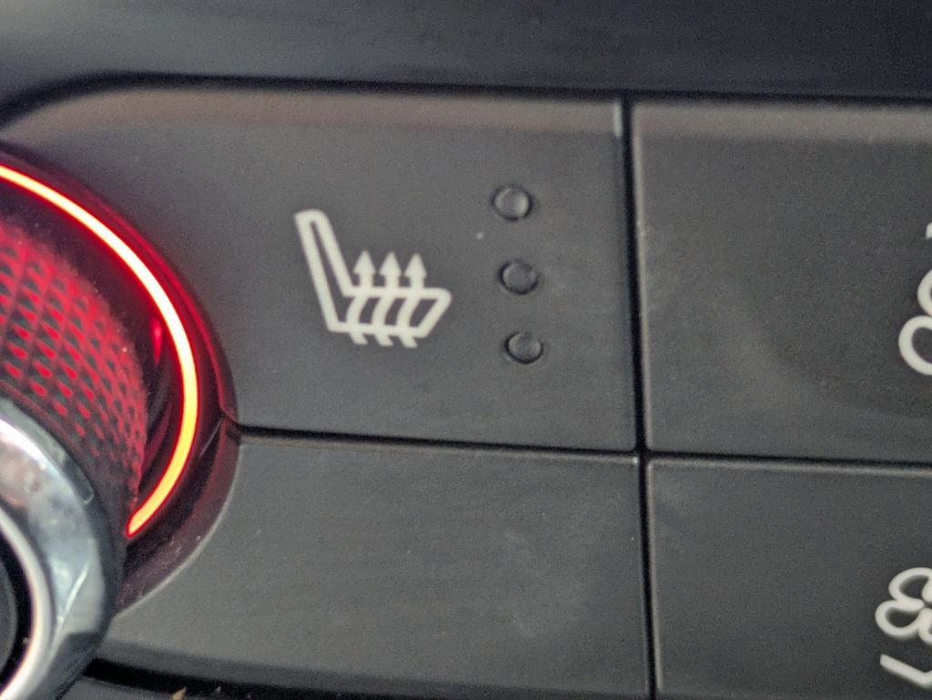 Used 2020 Buick Enclave Essence w/ Sport Touring Edition image 23