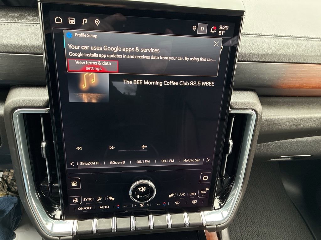 Used 2025 GMC Yukon Denali image 7