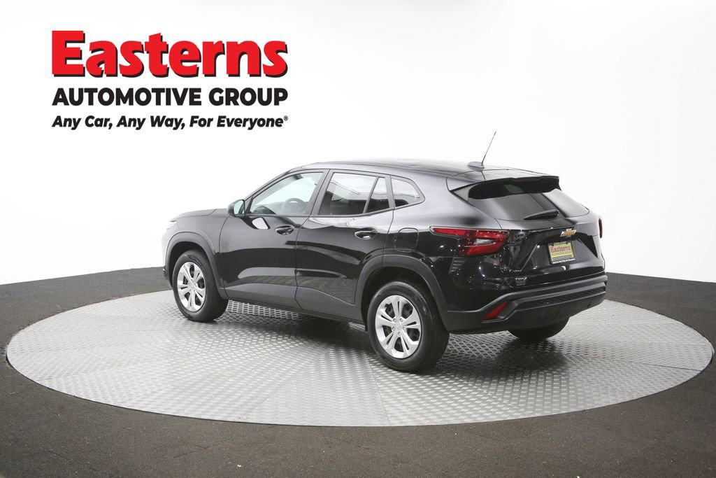 Used 2024 Chevrolet Trax LS FWD image 62