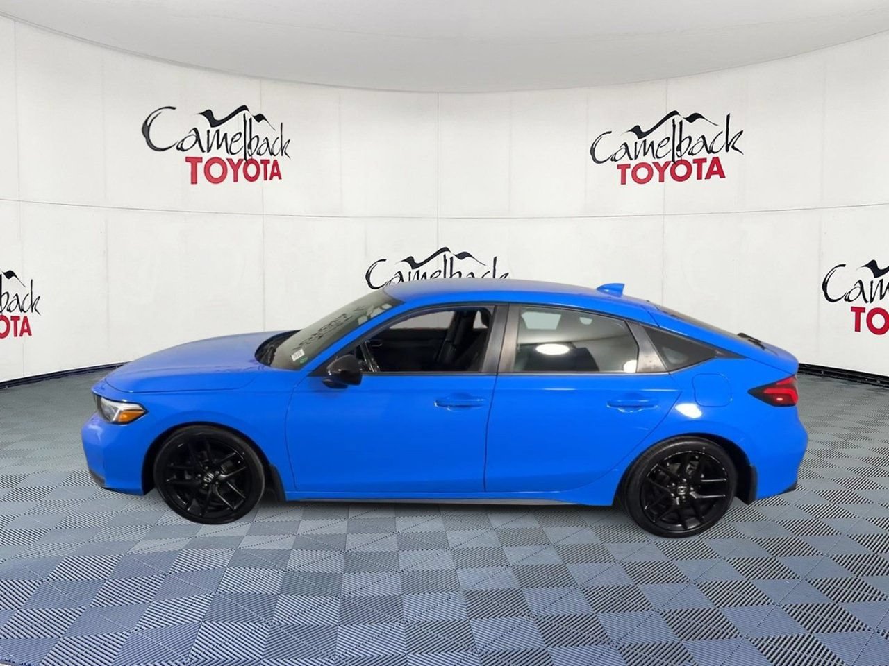 Used 2025 Honda Civic Sport image 4