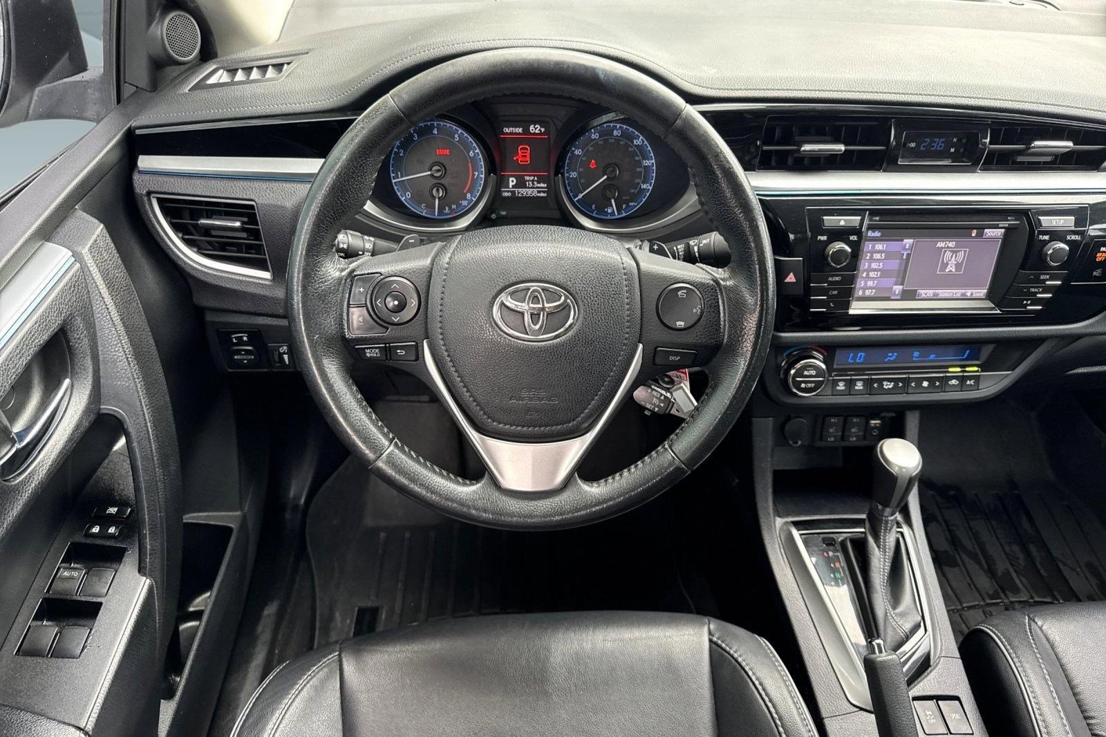 Used 2014 Toyota Corolla S Premium image 27