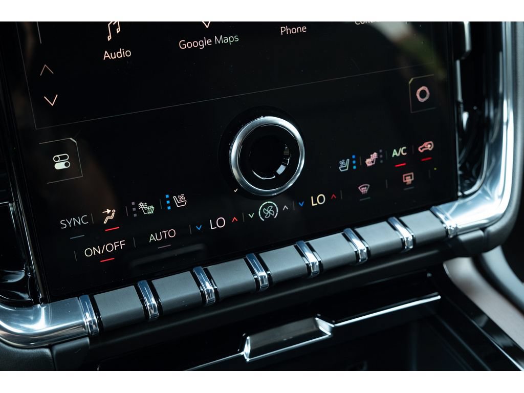 New 2026 GMC Yukon Denali w/ Sun & Power Step Package AWD/4WD image 28