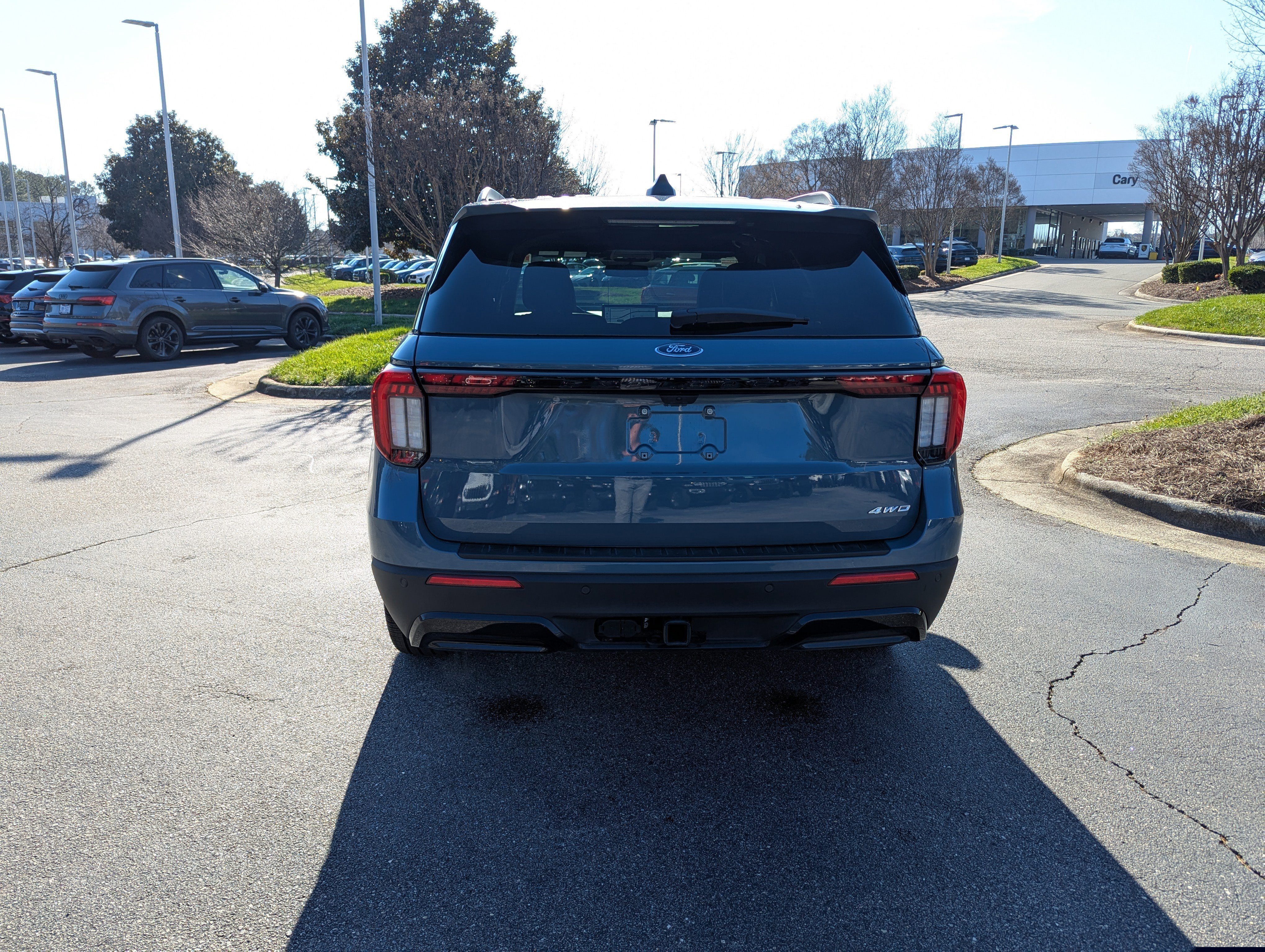 Used 2025 Ford Explorer ST-Line w/ Premium Package image 6