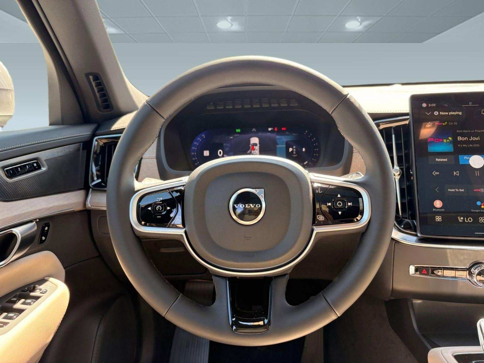 Used 2026 Volvo XC90 B6 Plus w/ Protection Package Premier AWD/4WD image 16