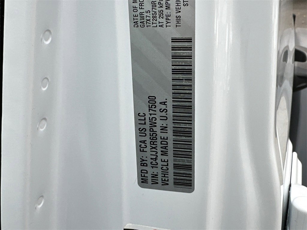 Used 2023 Jeep Wrangler Unlimited Rubicon 4xe w/ Steel Bumper Group image 33