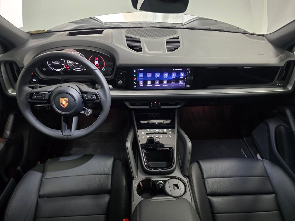 New 2026 Porsche Cayenne image 19