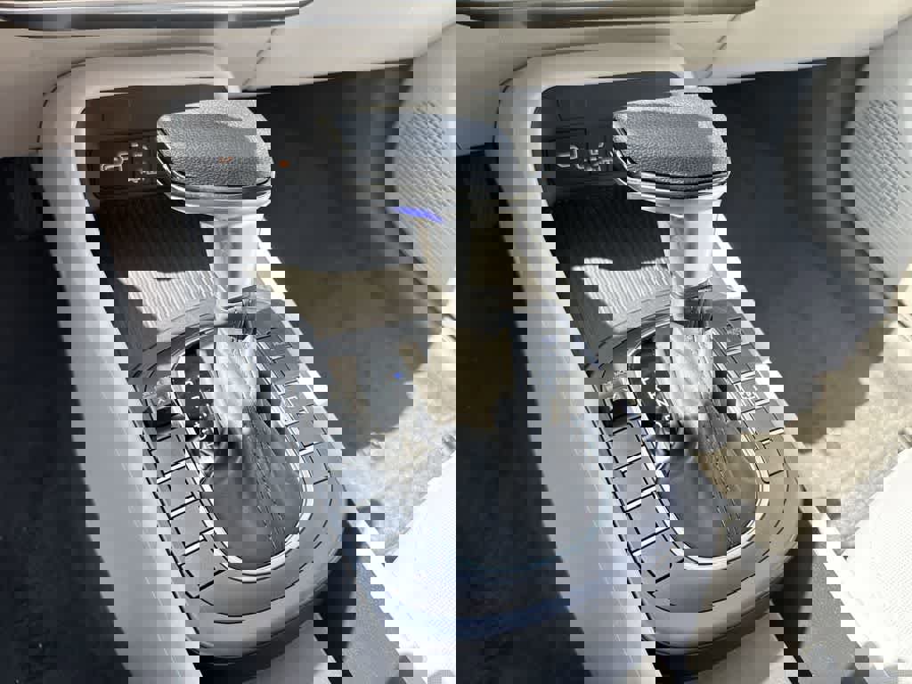 New 2025 Hyundai Kona SE image 30