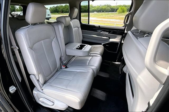 Used 2022 Jeep Wagoneer Series I w/ Convenience Group I AWD/4WD image 25