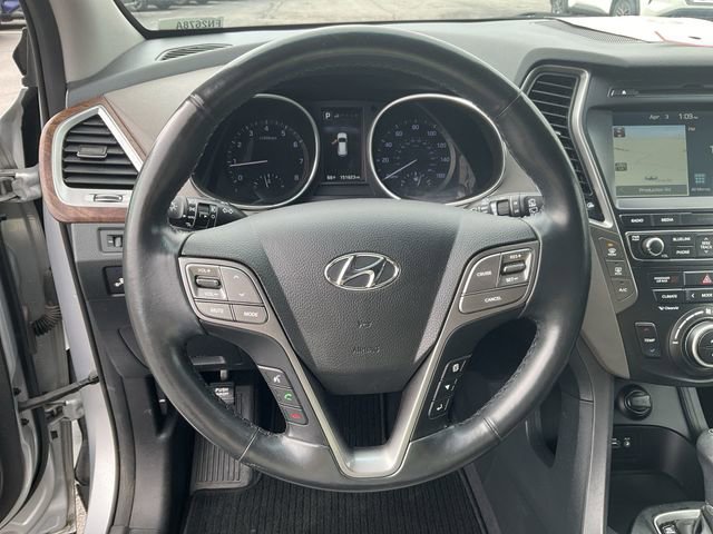 Used 2017 Hyundai Santa Fe SE image 18