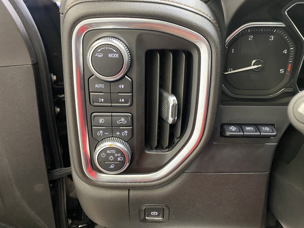 Used 2022 GMC Sierra 2500 AT4 w/ AT4 Premium Plus Package image 31