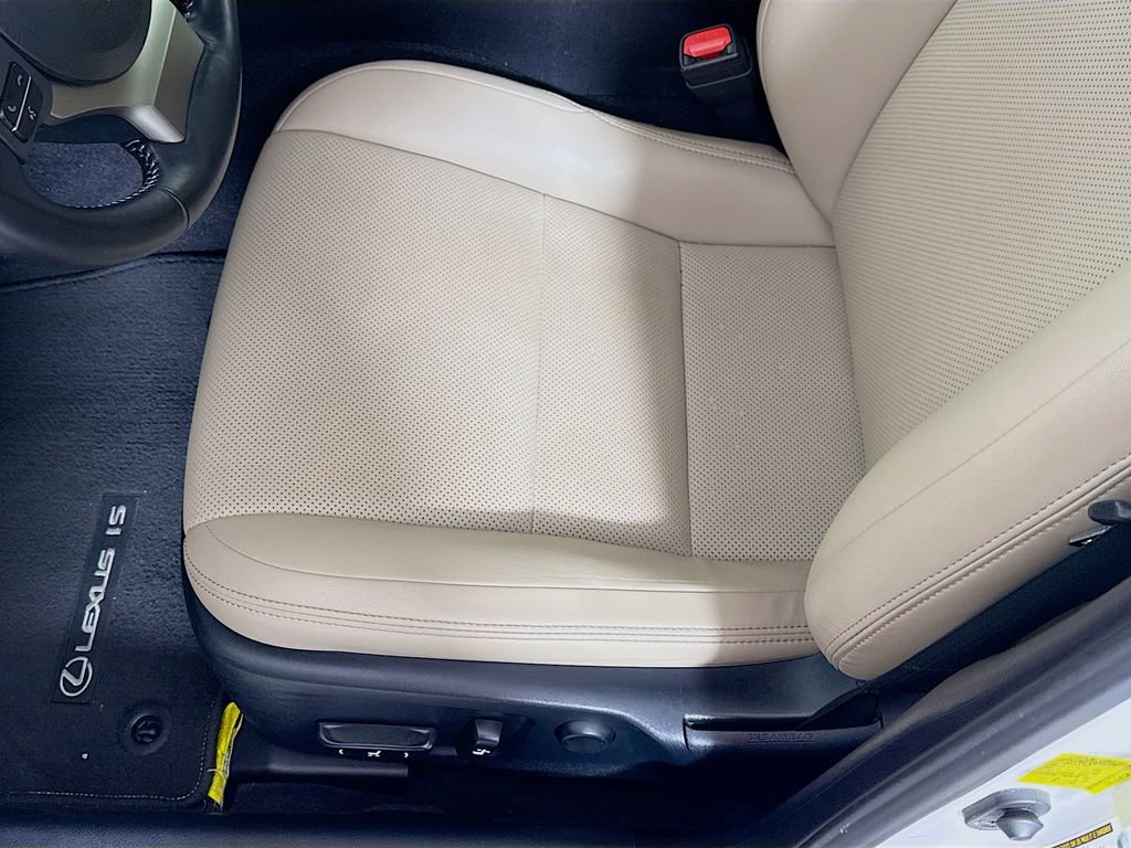 Used 2018 Lexus IS 300 w/ Premium Package image 20