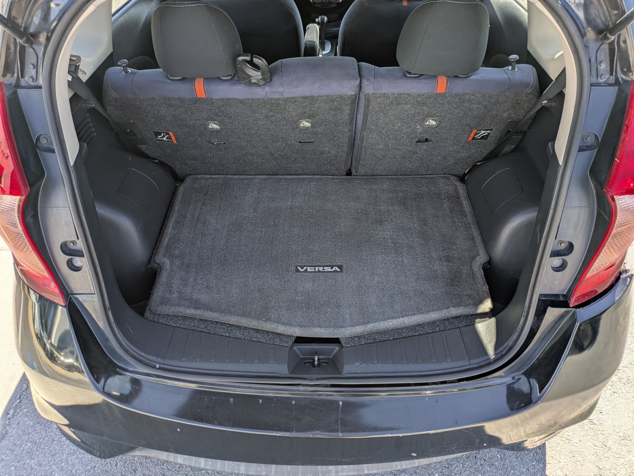 Used 2015 Nissan Versa Note SR FWD image 29
