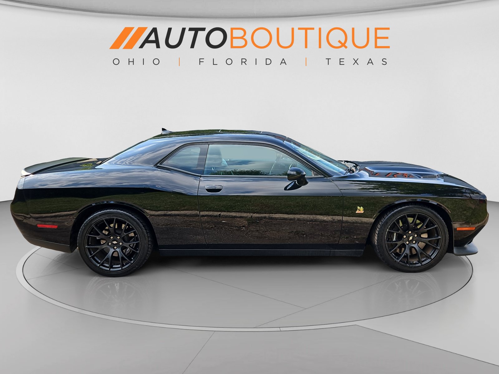 Used 2019 Dodge Challenger R/T Scat Pack w/ Dynamics Package RWD image 6
