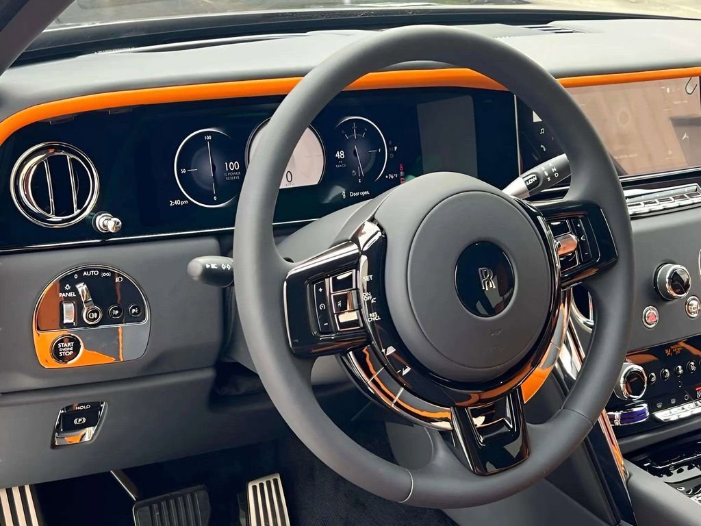 New 2026 Rolls-Royce Cullinan image 6