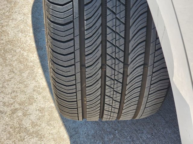 Used 2023 Buick Envision Avenir image 11