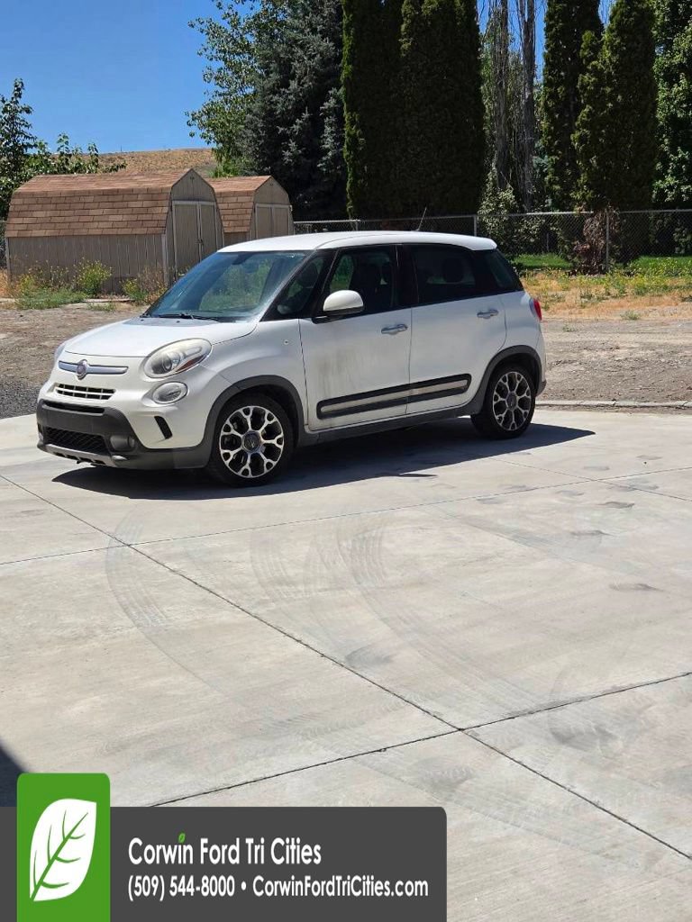 Used 2014 FIAT 500L Trekking FWD video 2