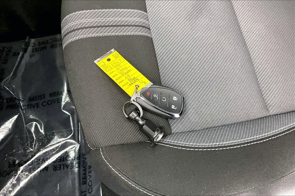 Used 2024 Chevrolet Blazer LT w/ Convenience Package image 11