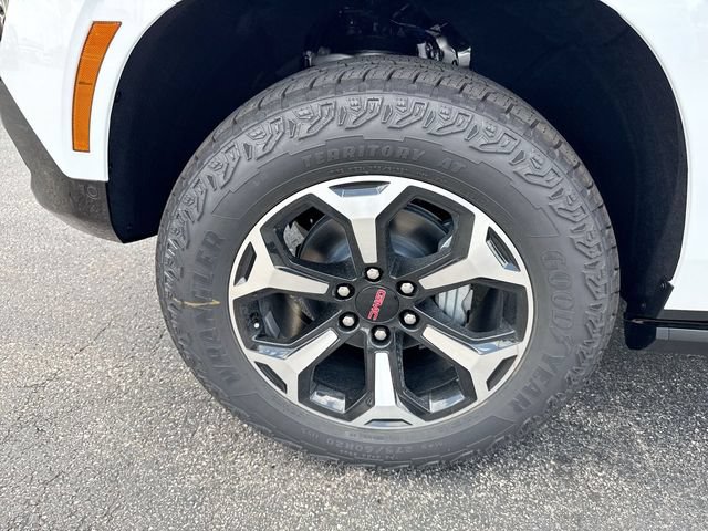 New 2026 GMC Yukon XL AT4 w/ AT4 Premium Plus Package AWD/4WD image 10