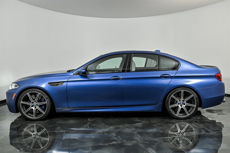 Used 2016 BMW M5 RWD image 4