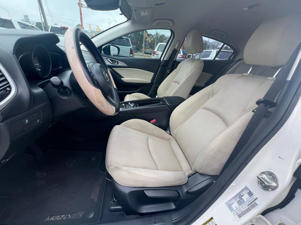 Used 2018 MAZDA MAZDA3 Sport image 29