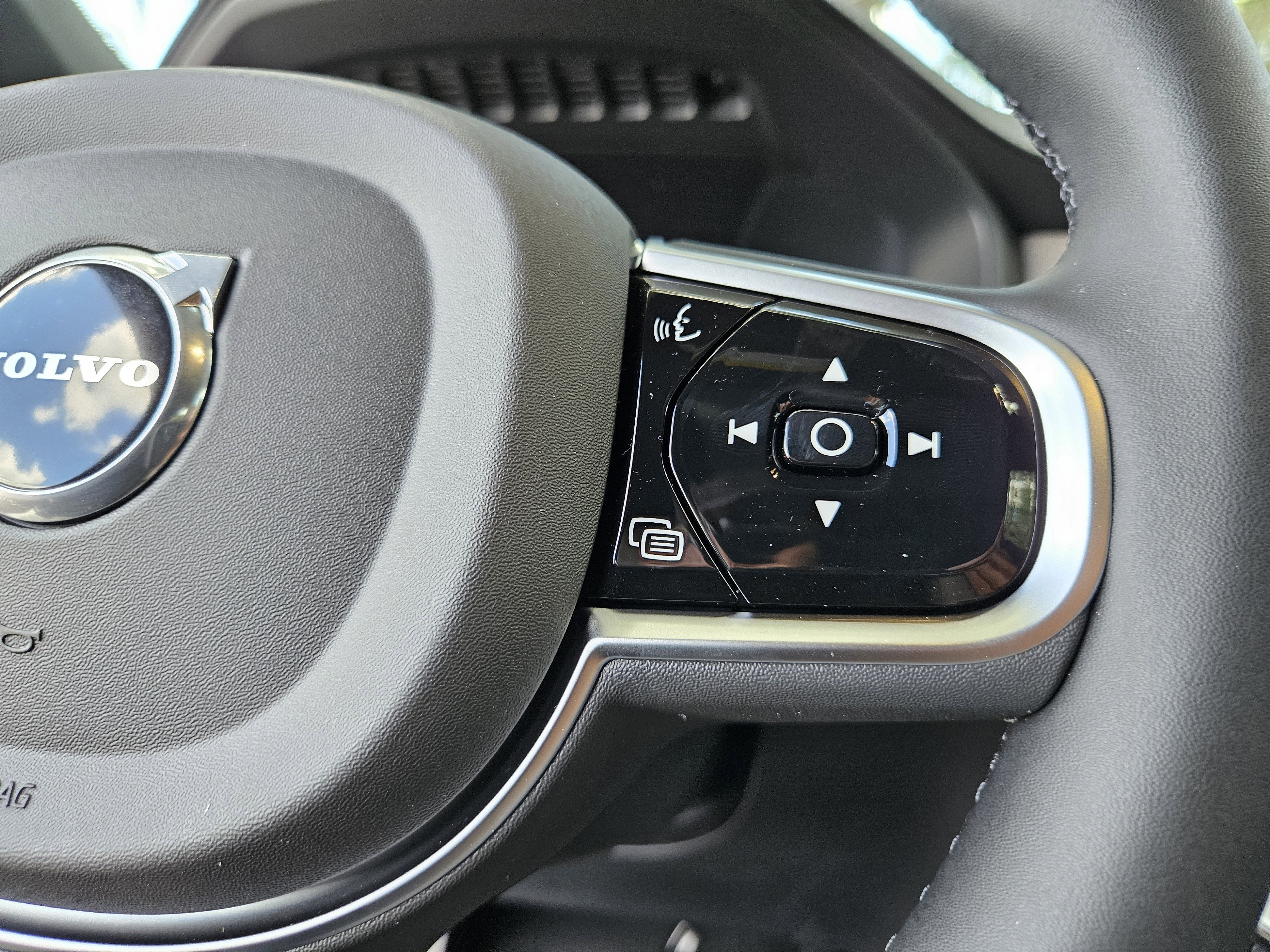 New 2026 Volvo XC90 B6 Plus image 34