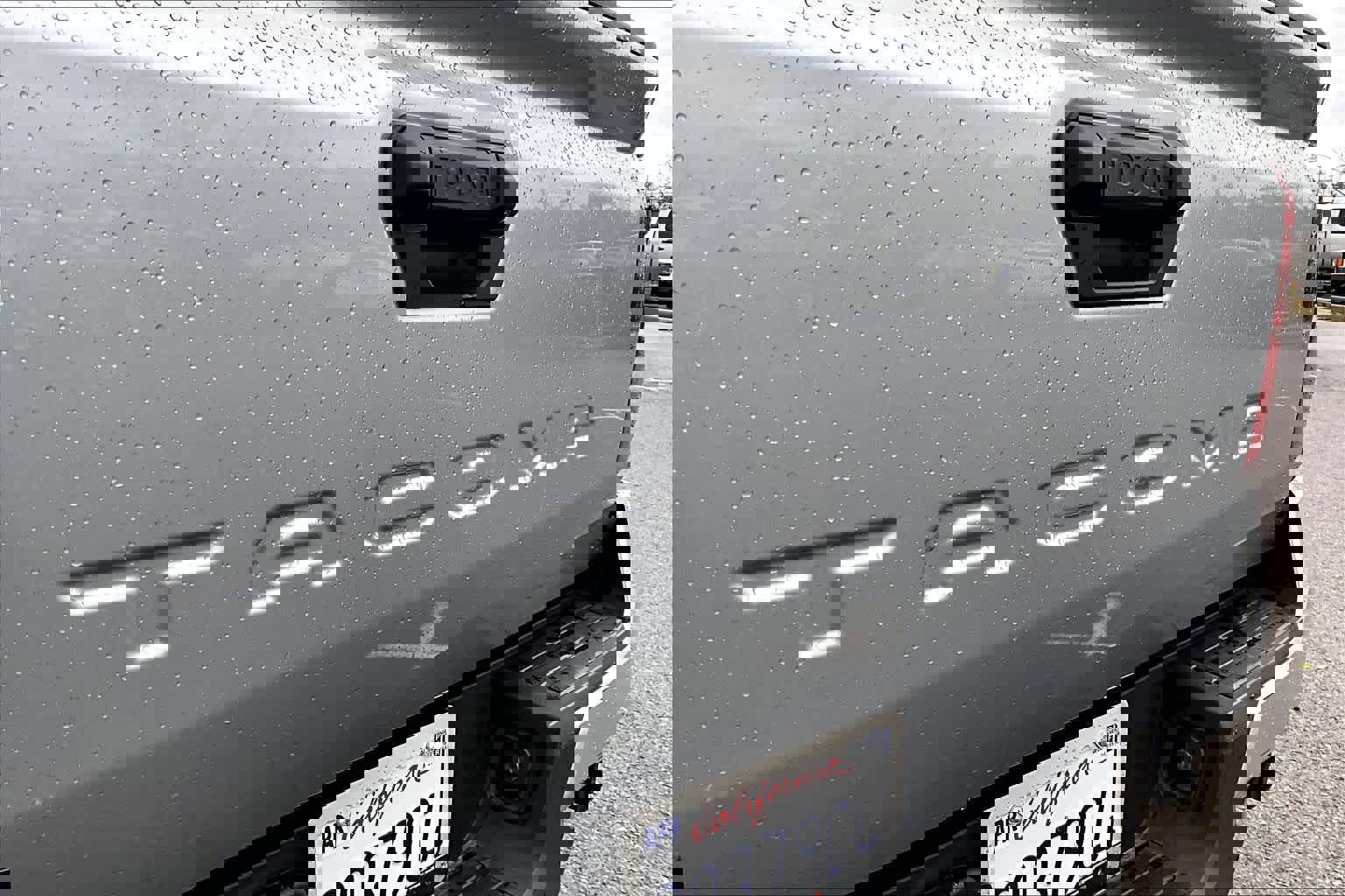 Certified 2025 Toyota Tacoma TRD Off-Road image 30