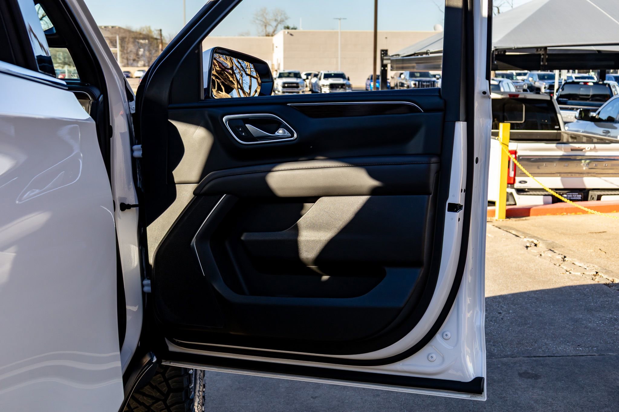 Used 2023 GMC Yukon SLE w/ Max Trailering Package image 36