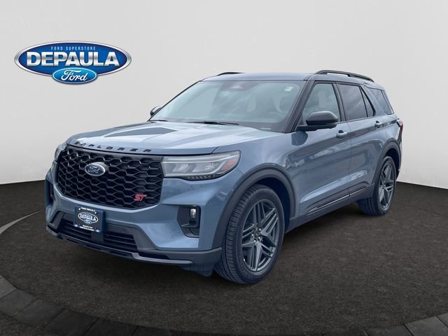 Used 2025 Ford Explorer ST image 1